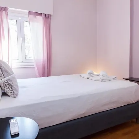 Apartment Classical Beauty 3bd In Peacefull Nea Filothei