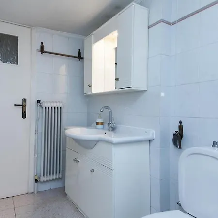 Classical Beauty 3bd In Peacefull Nea Filothei *